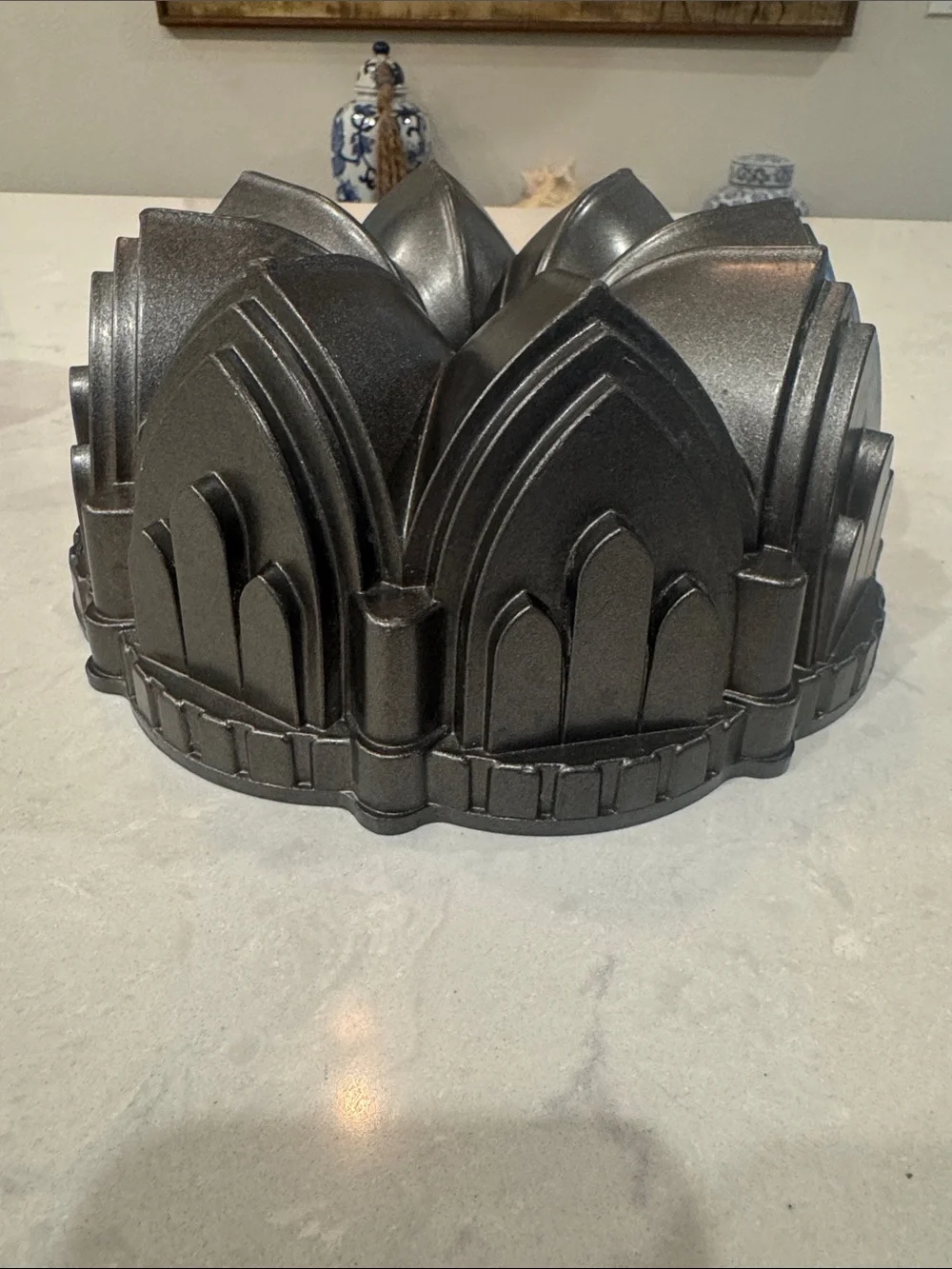 Nordic Ware Cast Aluminum Cathedral Bundt 10 Cup Cake Pan - Black
